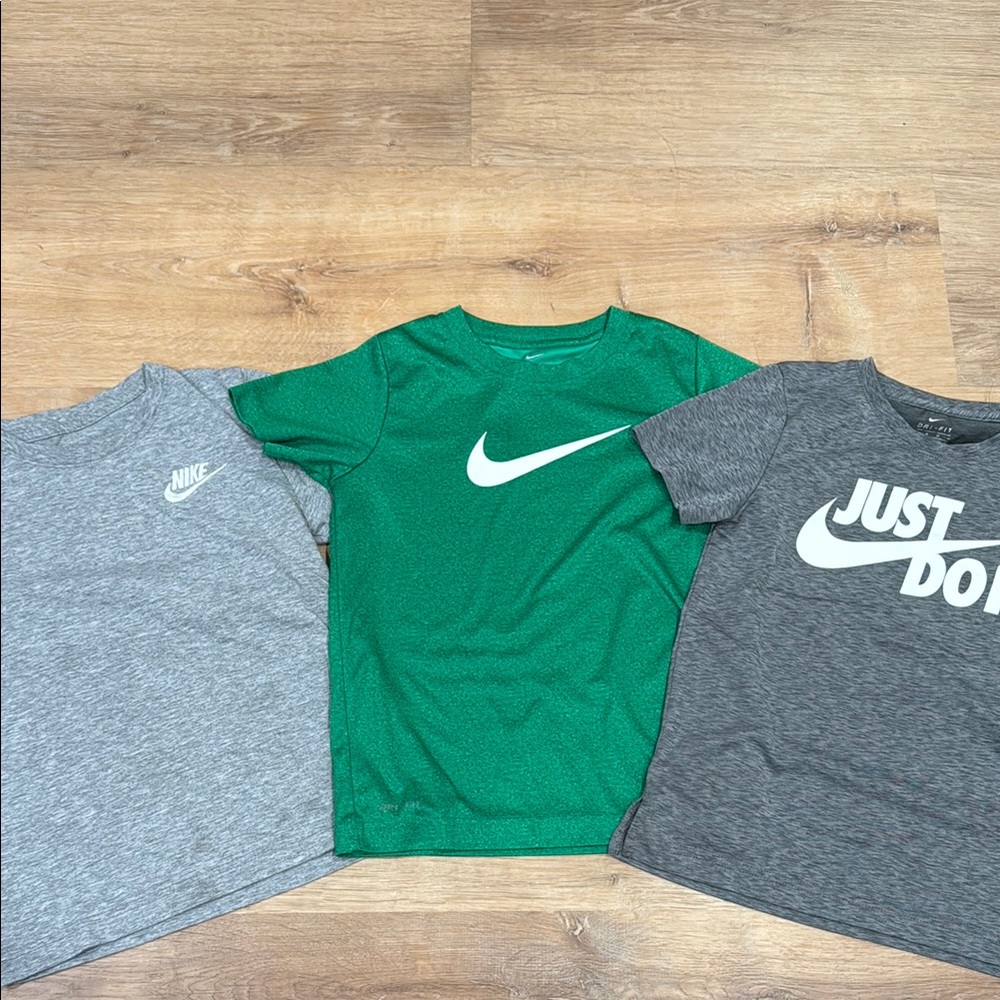 Nike short sleeve T-Shirts Set